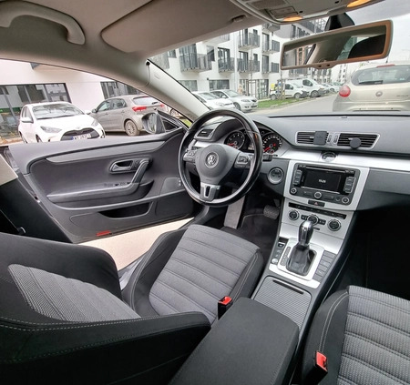 Volkswagen CC cena 40000 przebieg: 240000, rok produkcji 2013 z Wrocław małe 277